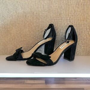 Steve Madden “Domestic” Open Toe Black Heel